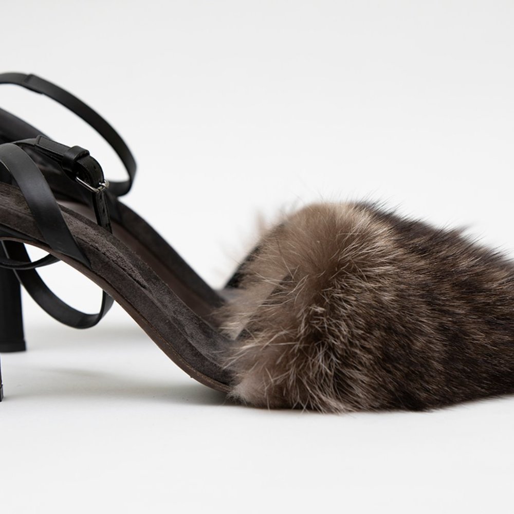 BRUNELLO CUCINELLI FUR  MULE SIZE 37 US 6.5 NEW